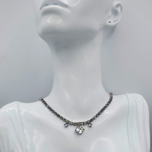 Elegant Silver Necklace with Crystal Accents Missing Two Crystals N3606 - Picture 1 of 5